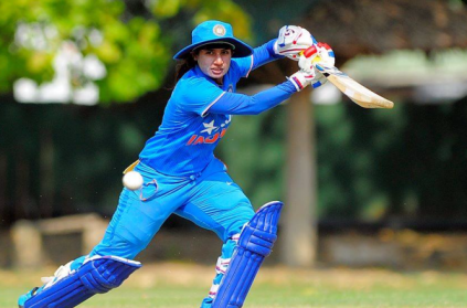Feamale TeamIndia Captain cricketer surpasses kohli, dhoni records