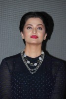 Aishwarya Rai (aka) AishwaryaRaiBachchan
