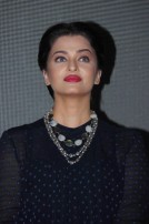 Aishwarya Rai (aka) AishwaryaRaiBachchan