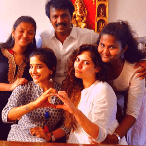 Bigg Boss 3 Sherin and Sakshi meet Cheran and his daughters picture here