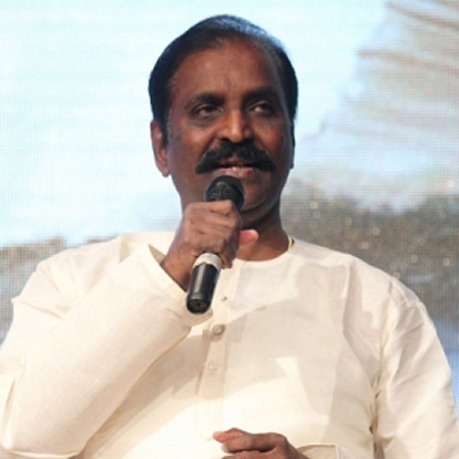 Vairamuthu speaks about Rajini and Kamal's political entry