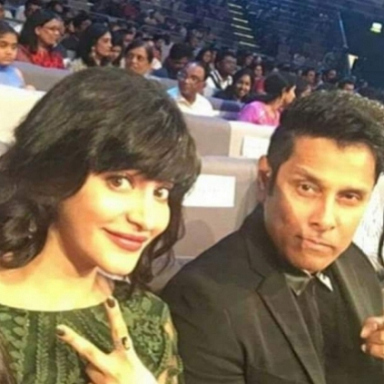 Vikram thanks Shruti Haasan for lending her voice for the Varma casting call