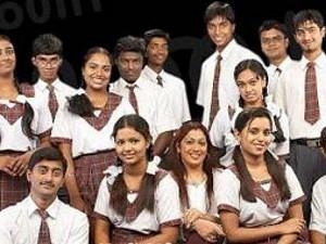 Wow! This popular Tamil serial cast comes together for a reunion after a decade!