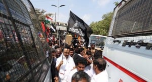 DMK's road roko - protest against Central Government on Cauvery Management Board Issue