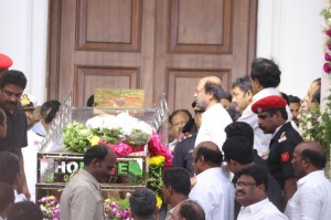 Karunanidhi death: Political leaders and Celebrities pay homage