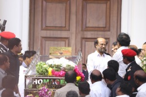 Karunanidhi death: Political leaders and Celebrities pay homage