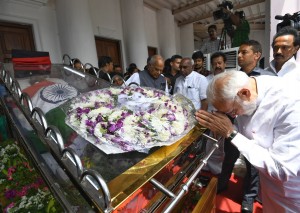 Karunanidhi death: Political leaders and Celebrities pay homage