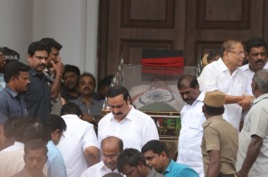 Karunanidhi death: Political leaders and Celebrities pay homage