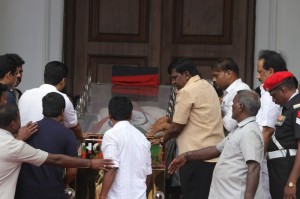 Karunanidhi death: Political leaders and Celebrities pay homage