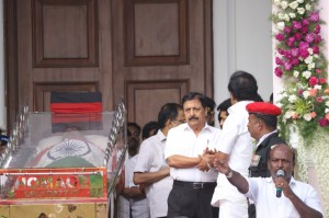 Karunanidhi death: Political leaders and Celebrities pay homage