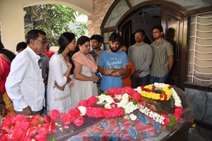Celebrities Pay Tribute To Gundu Hanumantha Rao
